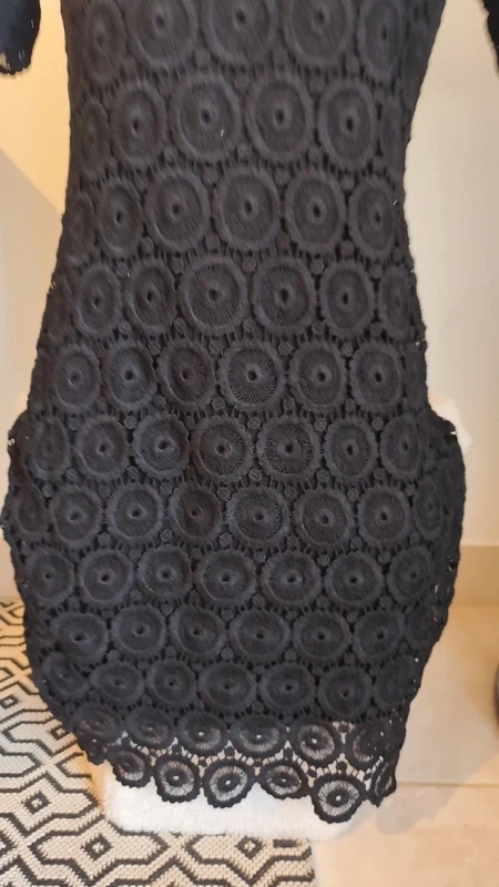 Chic lined black rosette guipure midi evening dress size 36/38 - Monso – photo 8